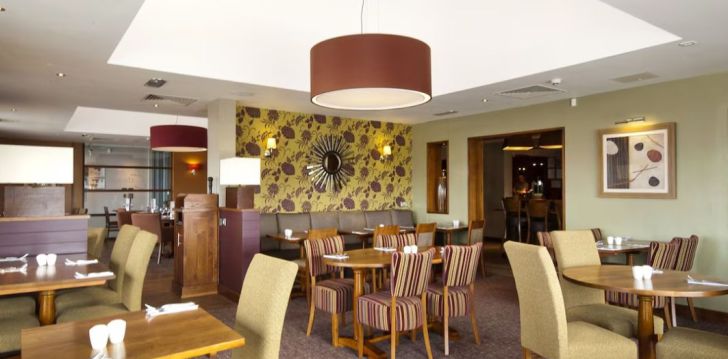 Planuoji kelionę į Škotija? apsistokite 3 viešbutyje PREMIER INN NEWBRIDGE - EDINBURGH APT. 