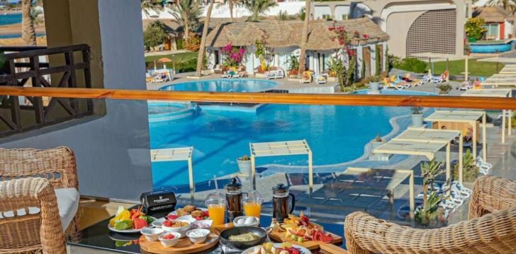 Tavęs laukia poilsis Egiptas įsikūrusiame PANORAMA BUNGALOWS RESORT EL GOUNA