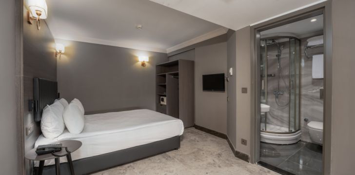 Viešbutis ADORA HOTEL & RESORT įsikūręs Turkija. 
