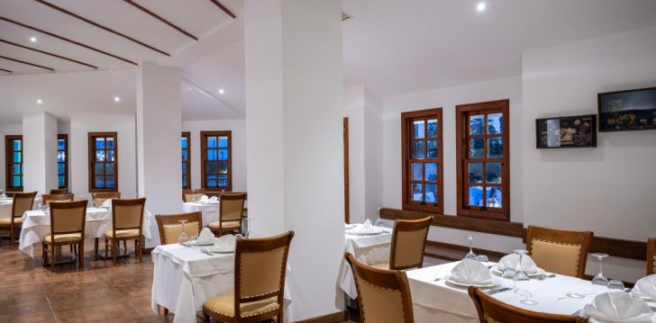 Rinkitės viešbutį ADORA HOTEL & RESORT kelionei į Turkija