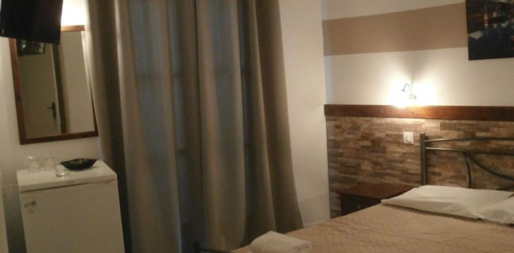 Apsistokite NARKISSOS HOTEL viešbutyje už gerą kainą.