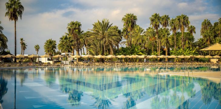 Nepraleisk progos pailsėti už gerą kainą - viešbutyje ADORA HOTEL & RESORT
