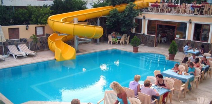 Apsistokite ASIA HOTEL viešbutyje už gerą kainą. 