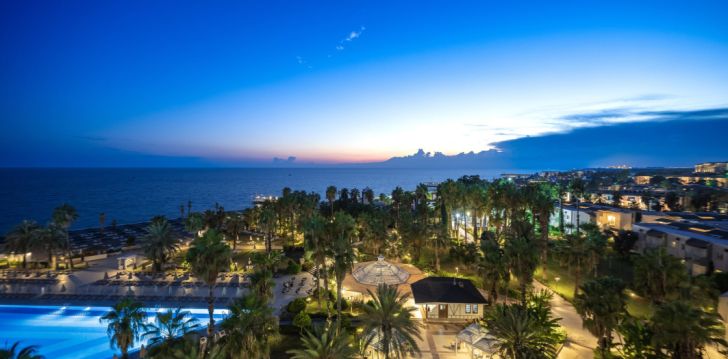 Tavęs laukia poilsis Turkija įsikūrusiame ADORA HOTEL & RESORT
