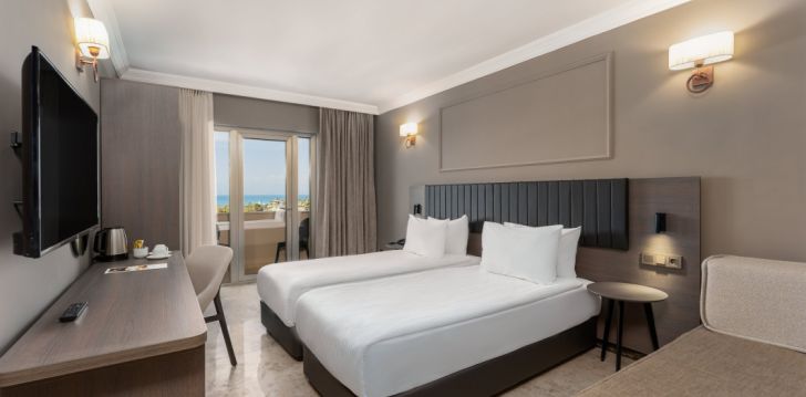 Jaukus viešbutis ADORA HOTEL & RESORT, jūsų atostogoms