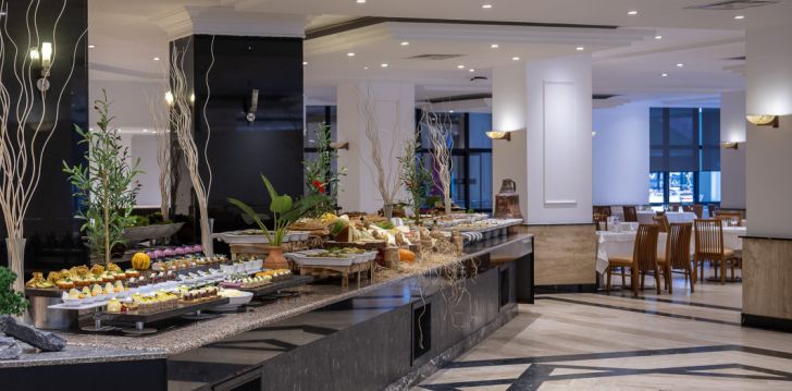 Tavęs laukia poilsis Turkija įsikūrusiame ADORA HOTEL & RESORT