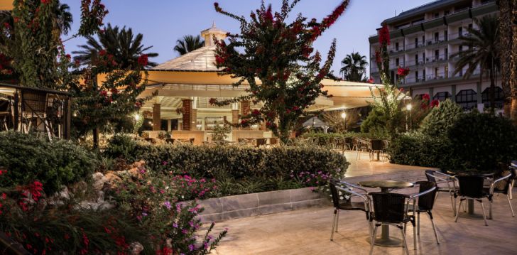 Apgyvendinimas 5* ADORA HOTEL & RESORT
