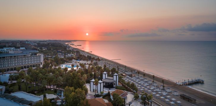 Apsistokite ADORA HOTEL & RESORT viešbutyje už gerą kainą.