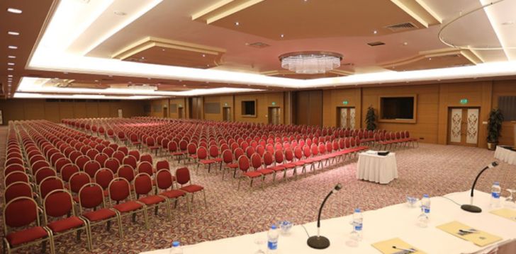 Viešbutis ADORA HOTEL & RESORT įsikūręs Turkija. 