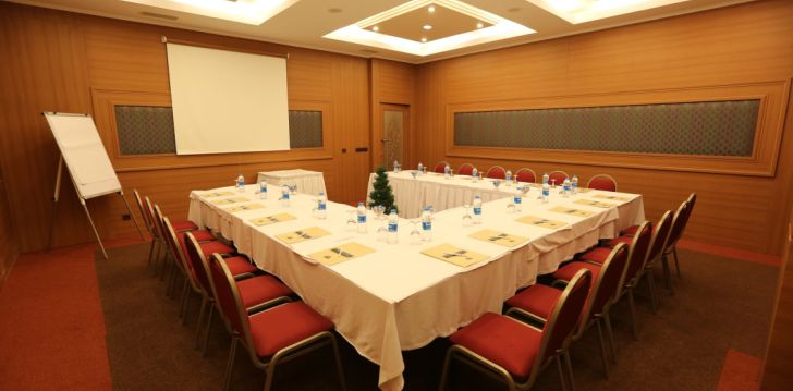 Rinkitės viešbutį ADORA HOTEL & RESORT kelionei į Turkija