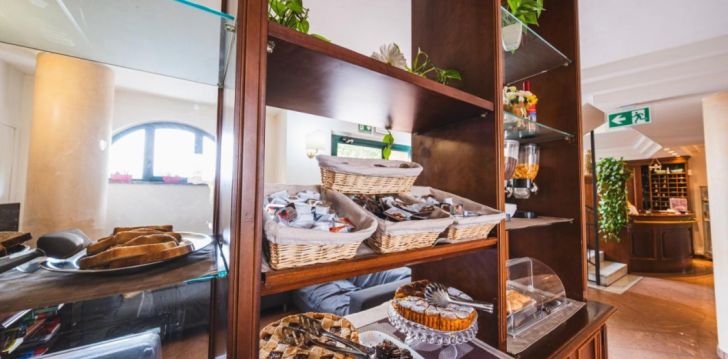 Planuoji kelionę į Italija? apsistokite 3 viešbutyje CASA BETANIA. 