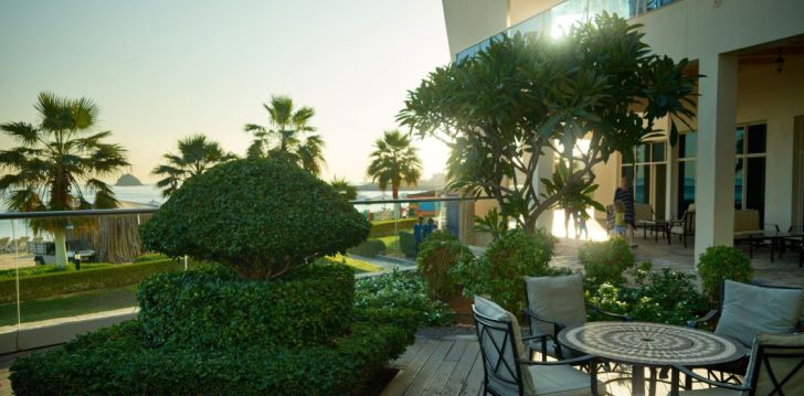 Tavęs laukia poilsis JAE įsikūrusiame RADISSON BLU FUJAIRAH RESORT
