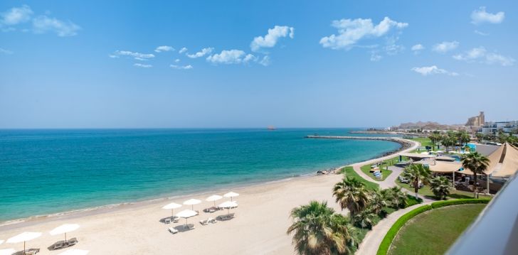 Tavo atostogos prasideda viešbutyje RADISSON BLU FUJAIRAH RESORT
