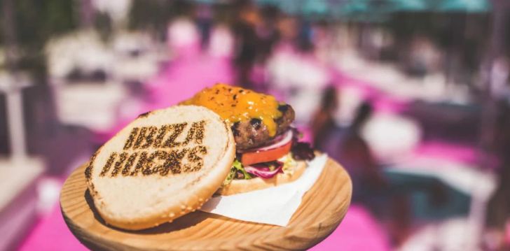 Patogus viešbutis jūsų kelionei – 3* IBIZA ROCKS HOTEL (ADULTS ONLY)