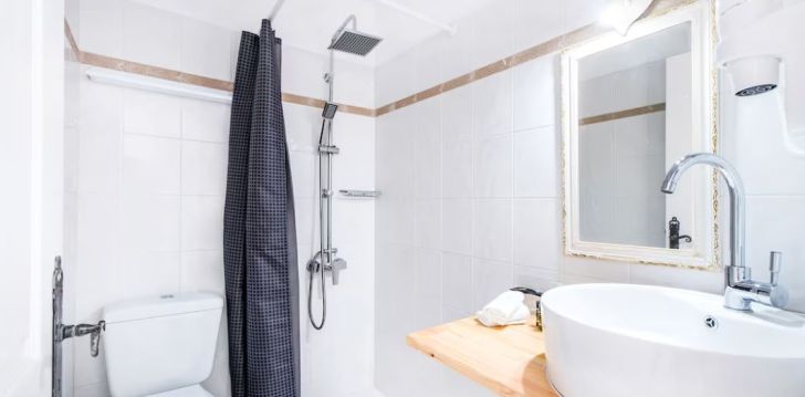 Tavo atostogos prasideda viešbutyje LAVAROCK VILLA
