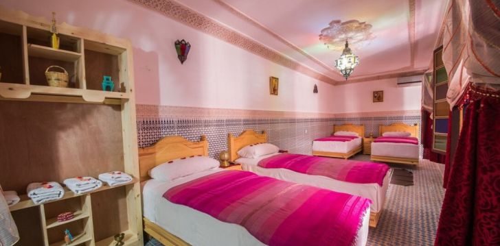 Apsistokite CASA LA ESPANOLA HOTEL viešbutyje už gerą kainą.