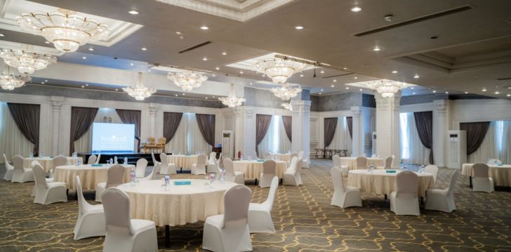 Patogus viešbutis jūsų kelionei – 5* SUNRISE ALEX AVENUE HOTEL