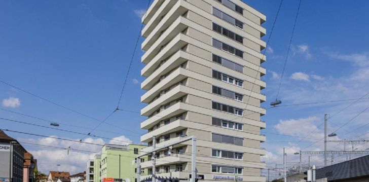 Apsistokite SWISS STAR TOWER viešbutyje už gerą kainą. 