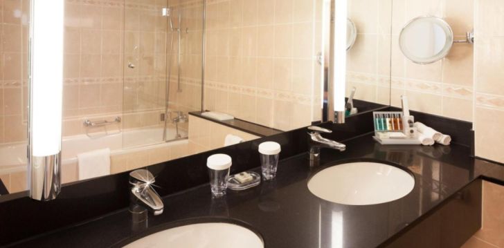Tavęs laukia poilsis Šveicarija įsikūrusiame CROWNE PLAZA ZURICH