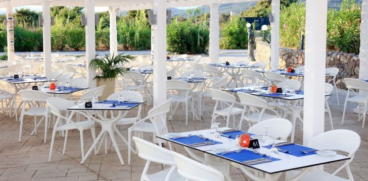 Viešbutis SANDY BEACH RESORT įsikūręs Graikija. 