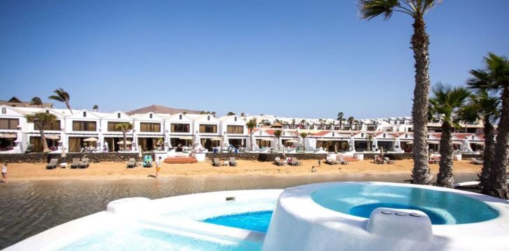 Viešbutis SANDS BEACH RESORT įsikūręs Ispanija.