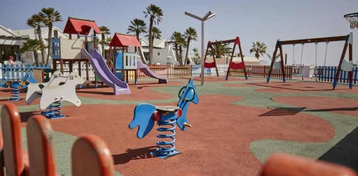 Rinkitės viešbutį SANDS BEACH RESORT kelionei į Ispanija