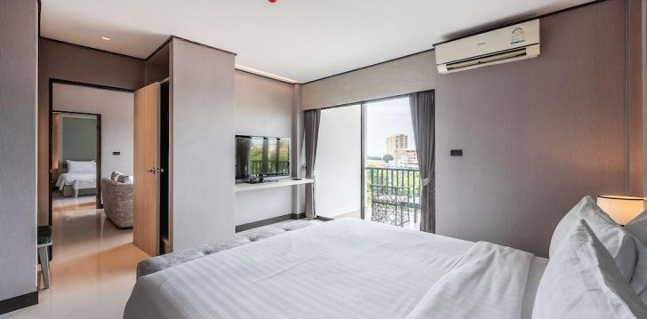 MANHATTAN PATTAYA HOTEL - klientų vertinamas, kaip geras kainos ir kokybės santykis.