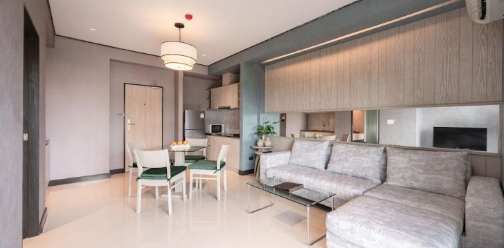 Nepraleisk progos pailsėti už gerą kainą - viešbutyje MANHATTAN PATTAYA HOTEL