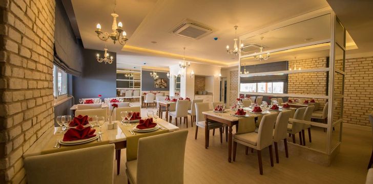 Viešbutis RAMADA RESORT LARA įsikūręs Turkija.