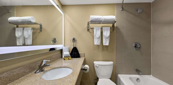 Rinkitės viešbutį BEST WESTERN PLUS TORONTO NORTH YORK HOTEL & SUITES kelionei į Kanada