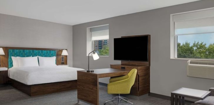 Atostogos Kanada – apsistokite viešbutyje HAMPTON INN SUITES TORONTO DOWNTOWN ONTARIO CANADA