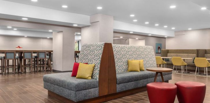 Atostogos Kanada – apsistokite viešbutyje HAMPTON INN SUITES TORONTO DOWNTOWN ONTARIO CANADA