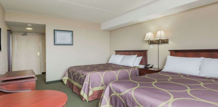 Apsistokite SUPER 8 BY WYNDHAM MISSISSAUGA viešbutyje už gerą kainą.