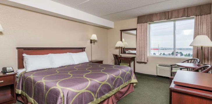 Viešbutis SUPER 8 BY WYNDHAM MISSISSAUGA įsikūręs Kanada.