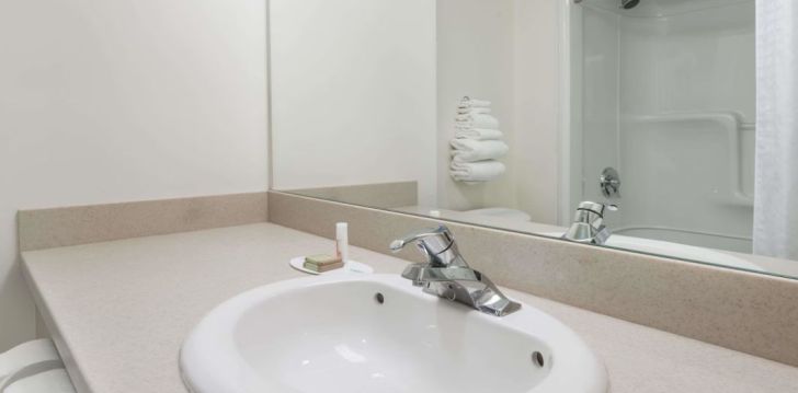 Patogus viešbutis jūsų kelionei – 3* SUPER 8 BY WYNDHAM MISSISSAUGA