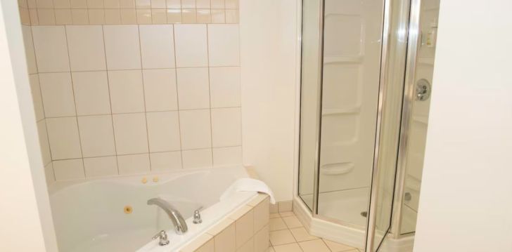 Tavo atostogos prasideda viešbutyje SUPER 8 BY WYNDHAM MISSISSAUGA