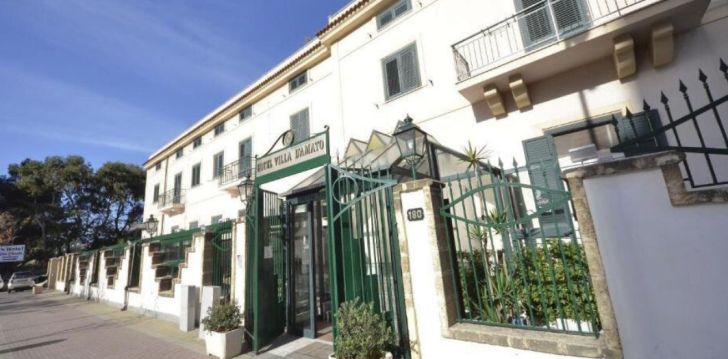Viešbutis VILLA D'AMATO įsikūręs Italija.