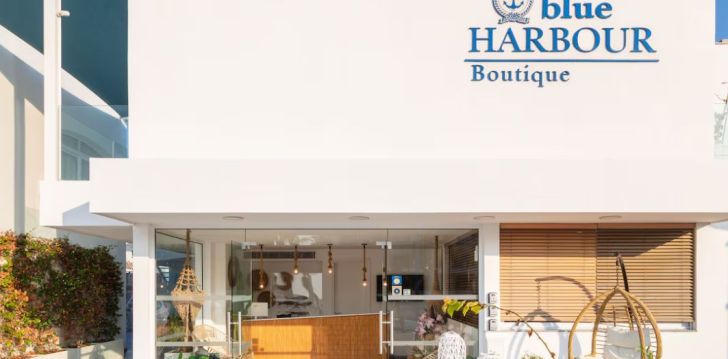 Apsistokite BLUE HARBOUR BOUTIQUE viešbutyje už gerą kainą.
