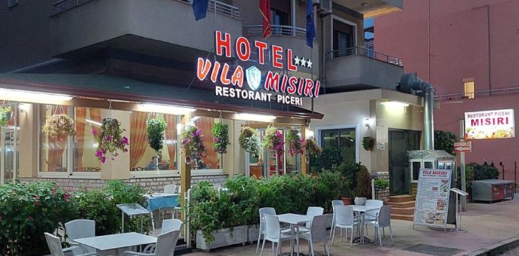 Planuoji kelionę į Albanija? apsistokite 3 viešbutyje HOTEL VILA MISIRI.