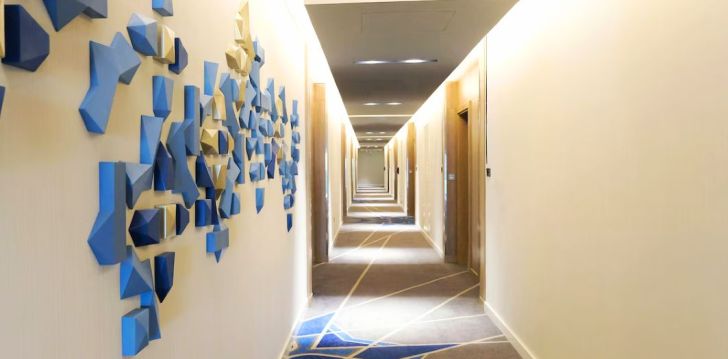 Apsistokite HOLIDAY INN DOHA - THE BUSINESS PARK viešbutyje už gerą kainą.