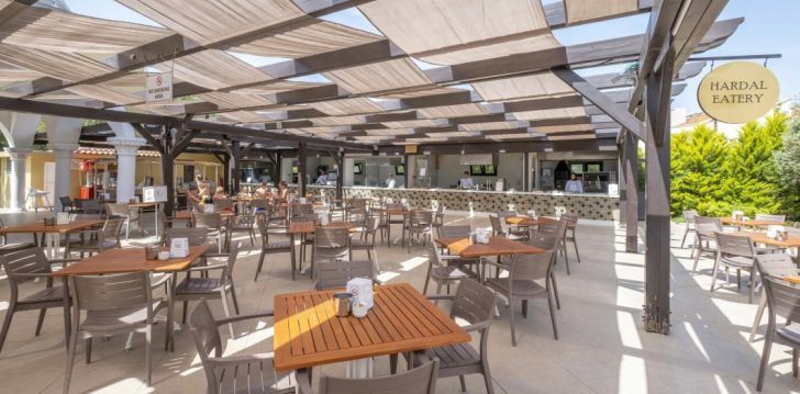 Viešbutis SIDE STAR RESORT įsikūręs Turkija. 