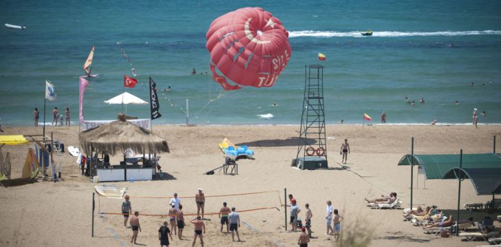 Apsistokite SIDE STAR RESORT viešbutyje už gerą kainą.