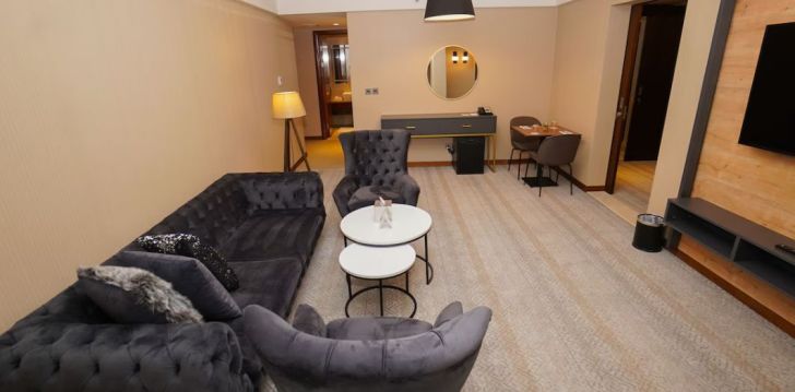 Nepraleisk progos pailsėti už gerą kainą - viešbutyje THE GRAND LUX HOTEL