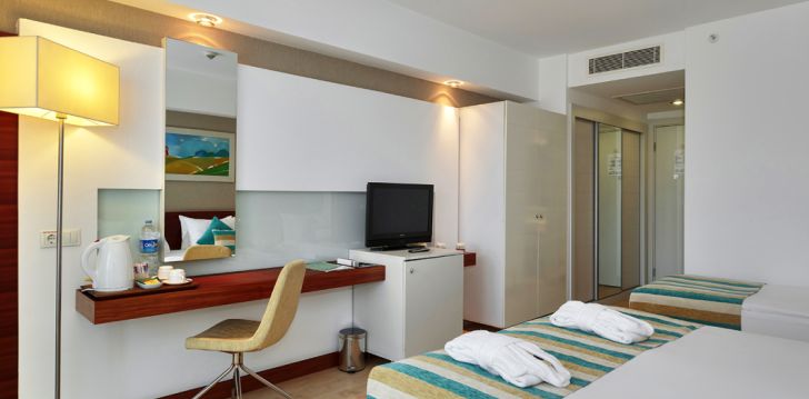 Nepraleisk progos pailsėti už gerą kainą - viešbutyje SUNIS EVREN BEACH RESORT HOTEL & SPA