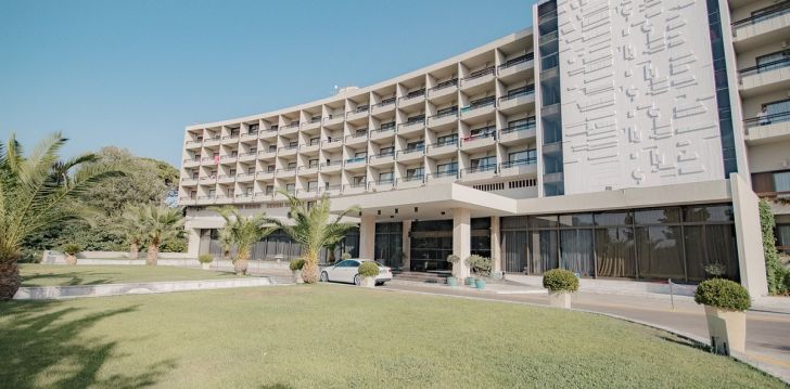 viešbutis CORFU HOLIDAY PALACE įsikūręs Graikija.