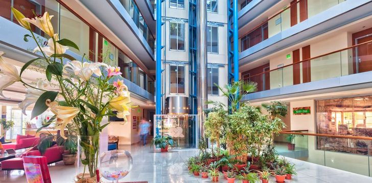 Atostogos  – apsistokite viešbutyje SOL MARINA PALACE