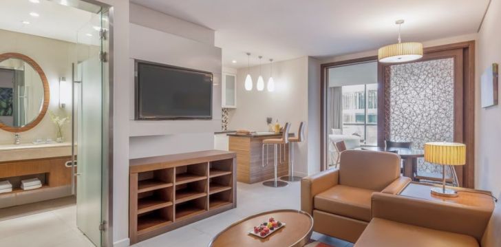 Rinkitės viešbutį CROWNE PLAZA DOHA - THE BUSINESS PARK kelionei į Kataras