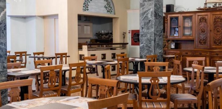 Planuoji kelionę į Italija? apsistokite 3 viešbutyje HOTEL ESEDRA. 