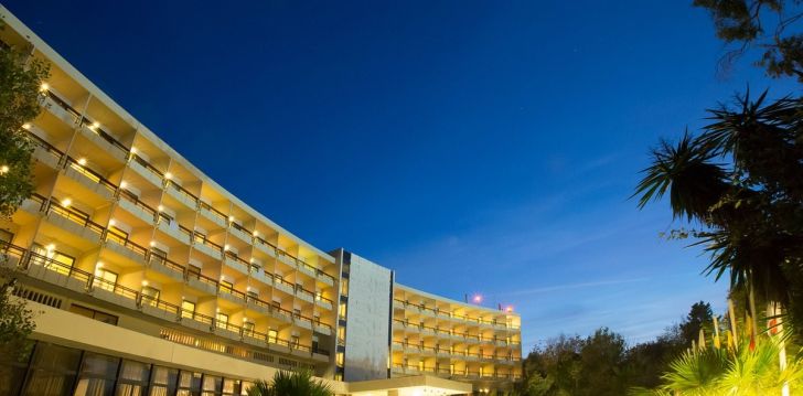 CORFU HOLIDAY PALACE - klientų vertinamas, kaip geras kainos ir kokybės santykis.