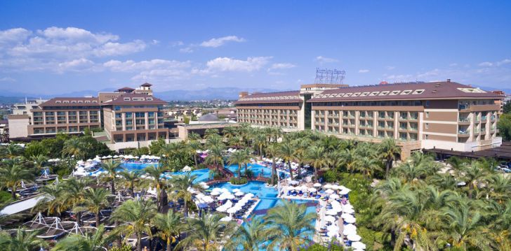 Apsistokite SUNIS KUMKOY BEACH RESORT HOTEL & SPA viešbutyje už gerą kainą.